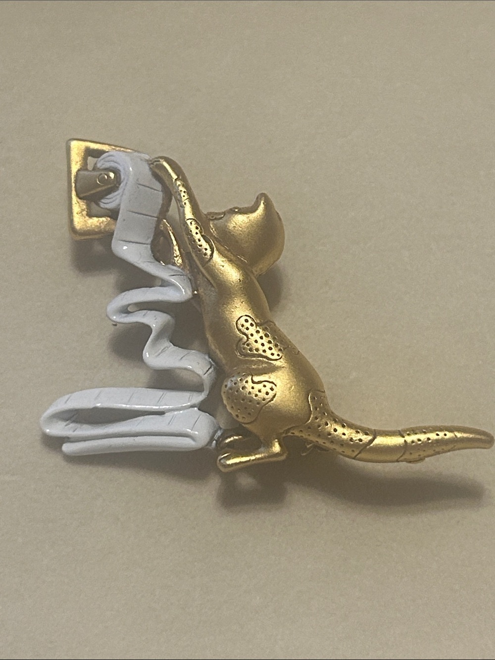 Cat vs Toilet Paper Danecraft Brooch